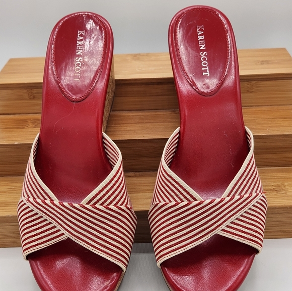 KAREN SCOTT RED STRIPED WEDGE SANDALS SIZE 8 1/2 - Picture 1 of 4